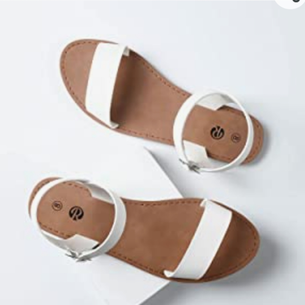 Rekayla flats sandals